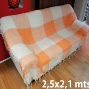 Manta de Algodão Macio 2,50 x 2,10 metros Xadrez Laranja com Branco feita artesanalmente para sofás cama estilo decorativa