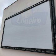 Lona 3,10 x 2,0 mts PVC Branco Fosco / Cinza para Projeção Telão Projetor de Imagens 600 Micras ilhoses a cada 50cm + 10 metros de corda 4mm